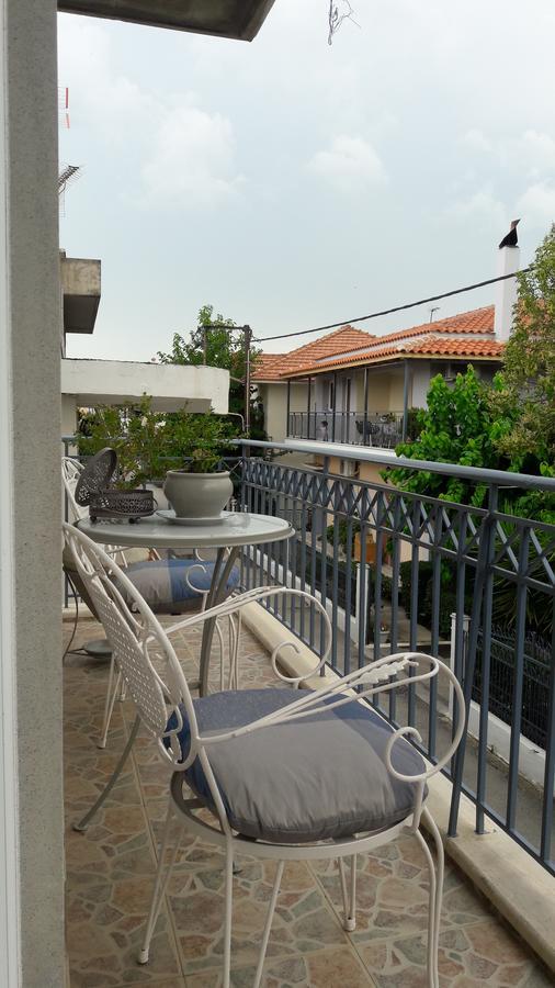 Family Apartments Mesolóngion المظهر الخارجي الصورة
