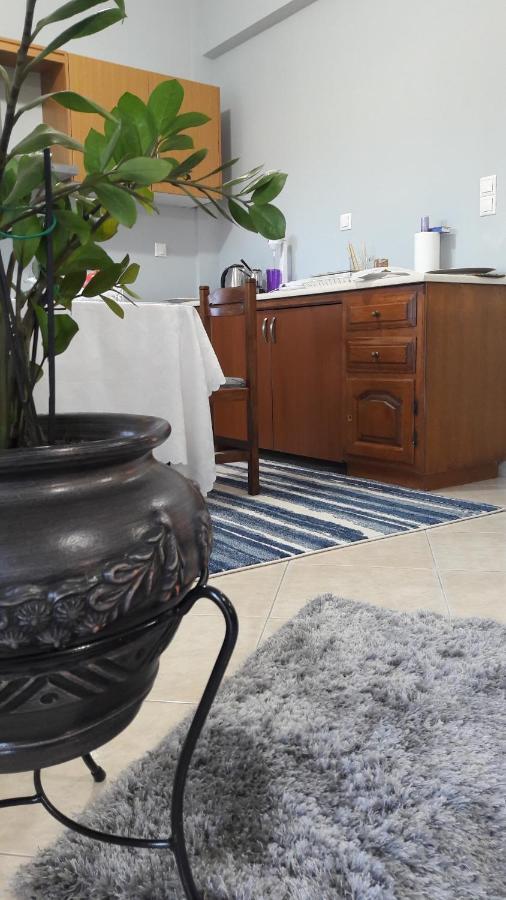 Family Apartments Mesolóngion المظهر الخارجي الصورة